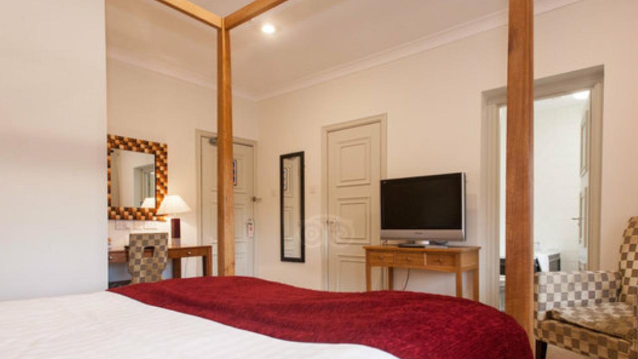 Honest Lawyer Hotel Durham Esterno foto